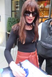 Anne Hathaway - Fifth Avenue in NYC 03/09/2022
