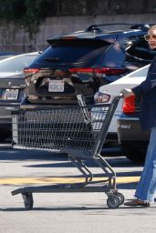 Ashlee Simpson - Shopping for Groceries in Los Angeles 03/01/2022