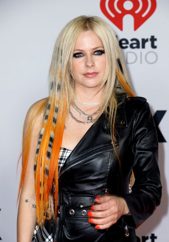 Avril Lavigne iHeartRadio Music Awards in LA 03/22/2022 • CelebMafia