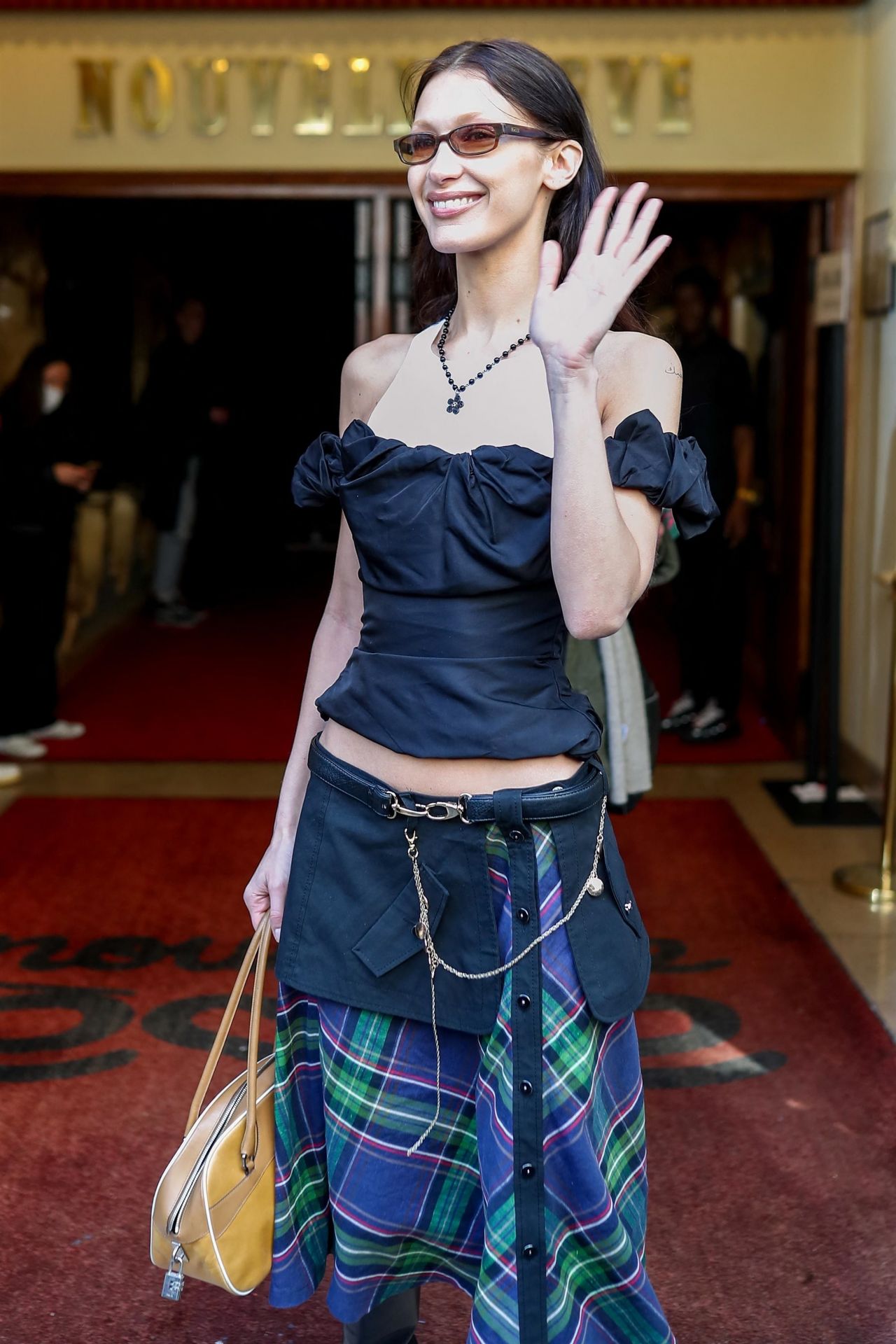 Paris, France. 5th MArch, 2022. Paris, France. 05th Mar, 2022. Bella Hadid  attending the Vivienne Westwood show during PFW Womenswear Fall/Winter  22/23 in Paris, France on March 5, 2022. Photo by Julien