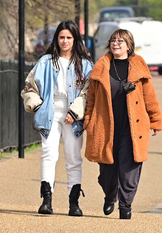 Camila Cabello With Her Mother Sinuhe Estrabao in a London Park 03/28/2022