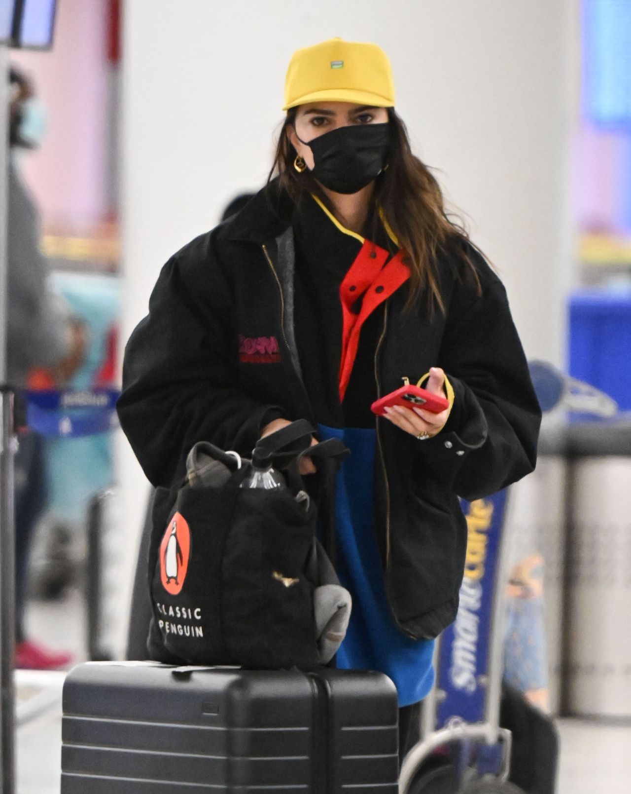 Emily Ratajkowski in Travel Outfit - JFK Airport in New York 03/29/2022