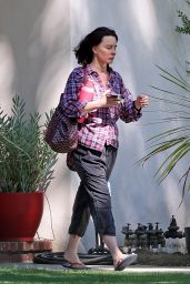Evangeline Lilly - Out in Los Feliz 03/23/2022