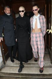Gigi Hadid and Bella Hadid at Burberry Fashion Show in London 03/11/2022