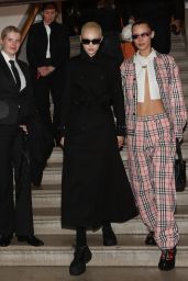 Gigi Hadid and Bella Hadid at Burberry Fashion Show in London 03/11/2022