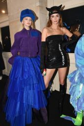 Gigi Hadid and Kendall Jenner – Off-White Womenswear Fashion Show in Paris 02/28/2022 (Backstage)