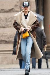 Gigi Hadid in Simon Miller Jetz Coat - New York 03/17/2022