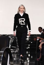Gigi Hadid - Ralph Lauren Fall 2022 Fashion Show in NYC 03/22/2022