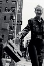Gigi Hadid - Vogue April 2022 Issue
