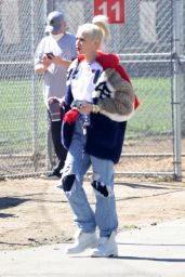 Gwen Stefani at a Baseball Game in LA 03/12/2022