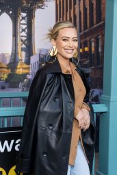 Hilary Duff - "How I Met Your Father" Fan Experience in LA 03/10/2022