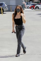 Jenna Dewan Street Style - Burbank 03/25/2022
