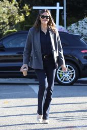 Jennifer Garner in Casual Outfit - Brentwood 03/11/2022