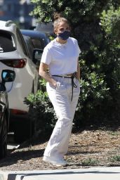 Jennifer Lopez and Ben Affleck - Running Errands in LA 03/23/2022