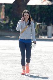 Jordana Brewster in Gym Ready Outfit in Los Angeles 03/09/2022