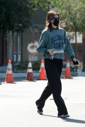 Kaia Gerber at Erewhon Market in Los Angeles 03 29 2022   - 90