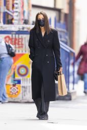 Katie Holmes - Shopping in New York 03/13/2022