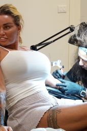 Katie Price - Getting Her Second Sleeve Tattoo Done - Thailand 03/14/2022