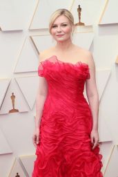 Kirsten Dunst – Oscars 2022 Red Carpet