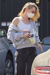 Kristen Stewart - Visit to a Hair Salon in Beverly Hills 03/22/2022