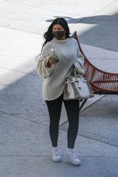 Kylie Jenner - Out in Los Angeles 03/08/2022