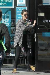 Lucy Hale at the UPS Store in LA 03/20/2022