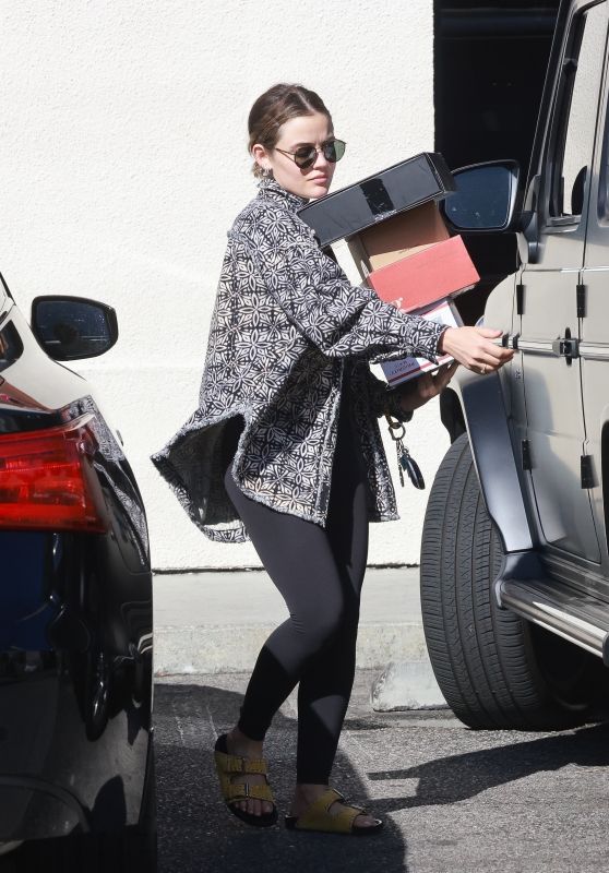 Lucy Hale at the UPS Store in LA 03/20/2022