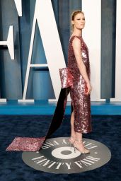 Mackenzie Davis – Vanity Fair Oscar Party in Beverly Hills 03/27/2022