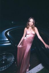 Maddie Ziegler – Vanity Fair Oscar Party in Beverly Hills 03/27/2022 (more photos)