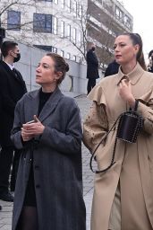 Maria Sharapova - Chloé Fashion Show in Paris 03/03/2022