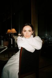 Maude Apatow - Photoshoot for Vogue March 2022