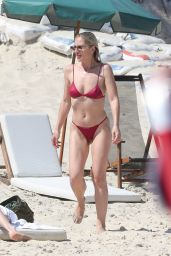 Melissa Cohen in a Bikini in Rio de Janeiro 03/26/2022