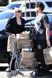 Miley Cyrus - Shopping at Erewhon Market in LA 03/29/2022