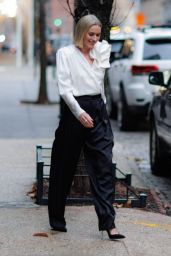 Naomi Watts - Out in New York 03/24/2022