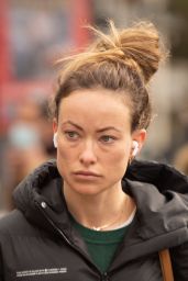 Olivia Wilde at a Nail Salon in London 03/10/2022