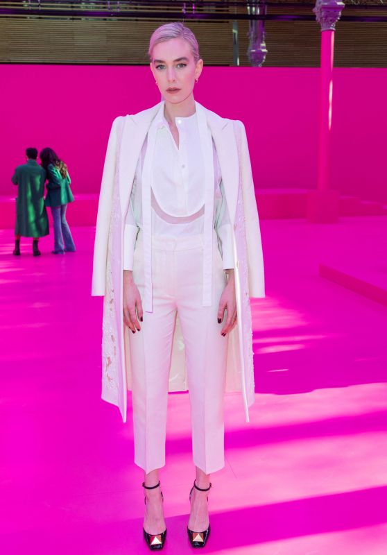 Vanessa Kirby – Valentino Show at Paris Fashion Week 03/06/2022