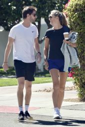 Victoria Azarenka With Trainer Francis Bougy in Palm Springs 03/11/2022