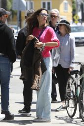 Alessandra Ambrosio  Richard Lee and Matheus Mazzafera in Venice Beach 04 22 2022   - 92