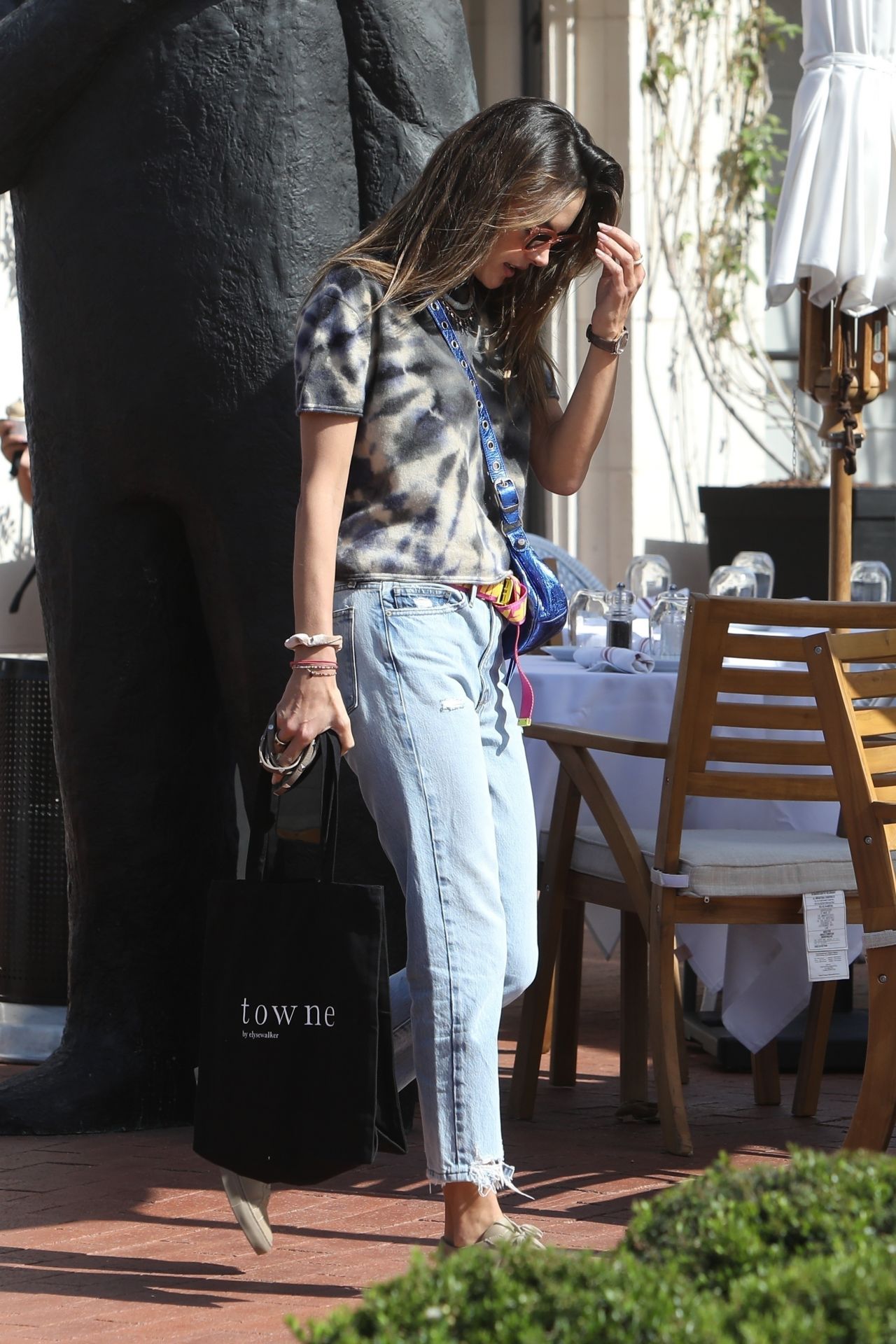 Alessandra Ambrosio - Shopping in Pacific Palisades 04/20/2022 • CelebMafia