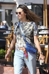 Alessandra Ambrosio - Shopping in Pacific Palisades 04/20/2022