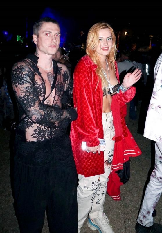 Bella Thorne and Benjamin Mascolo at the Neon Festival - Coachella 2022