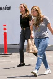 Brie Larson   Shopping at Erewhon in Los Angeles 04 26 2022   - 53