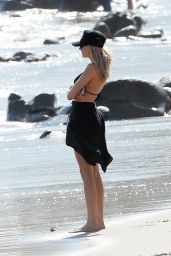 Charlotte McKinney - Beach in Santa Monica 04/24/2022