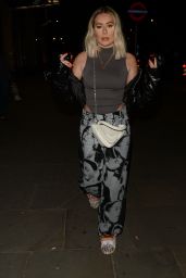 Chloe Sims and Demi Sims - Night out in London 04/10/2022