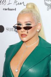 Christina Aguilera – The Daily Front Row’s Fashion Awards in Beverly Hills 04/10/2022