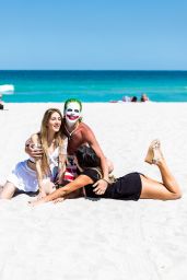 Claudia Romani and Lucia Luciano - South Beach in Miami 04/04/2022