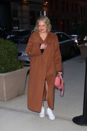 Elisabeth Moss - Arrives to Pre-tape an Interview for Watch What Happens Live With Andy Cohen in NYC 04/27/2022