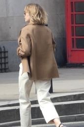 Elizabeth Olsen - Out in London 04/23/2022