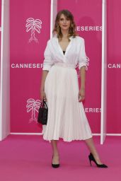 Gaia Weiss – 5th Canneseries Festival Pink Carpet in Cannes 04/06/2022