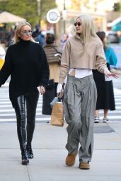 Gigi Hadid   Out in New York 04 22 2022   - 62